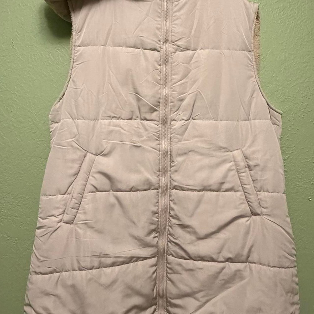 Pretty Garden tan & cream puffer vest with hood, size XL